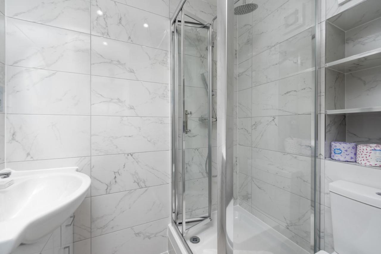 Capital Sloane Street Studio With Balcony 런던 외부 사진