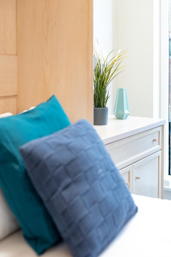 Capital Sloane Street Studio With Balcony 런던 외부 사진