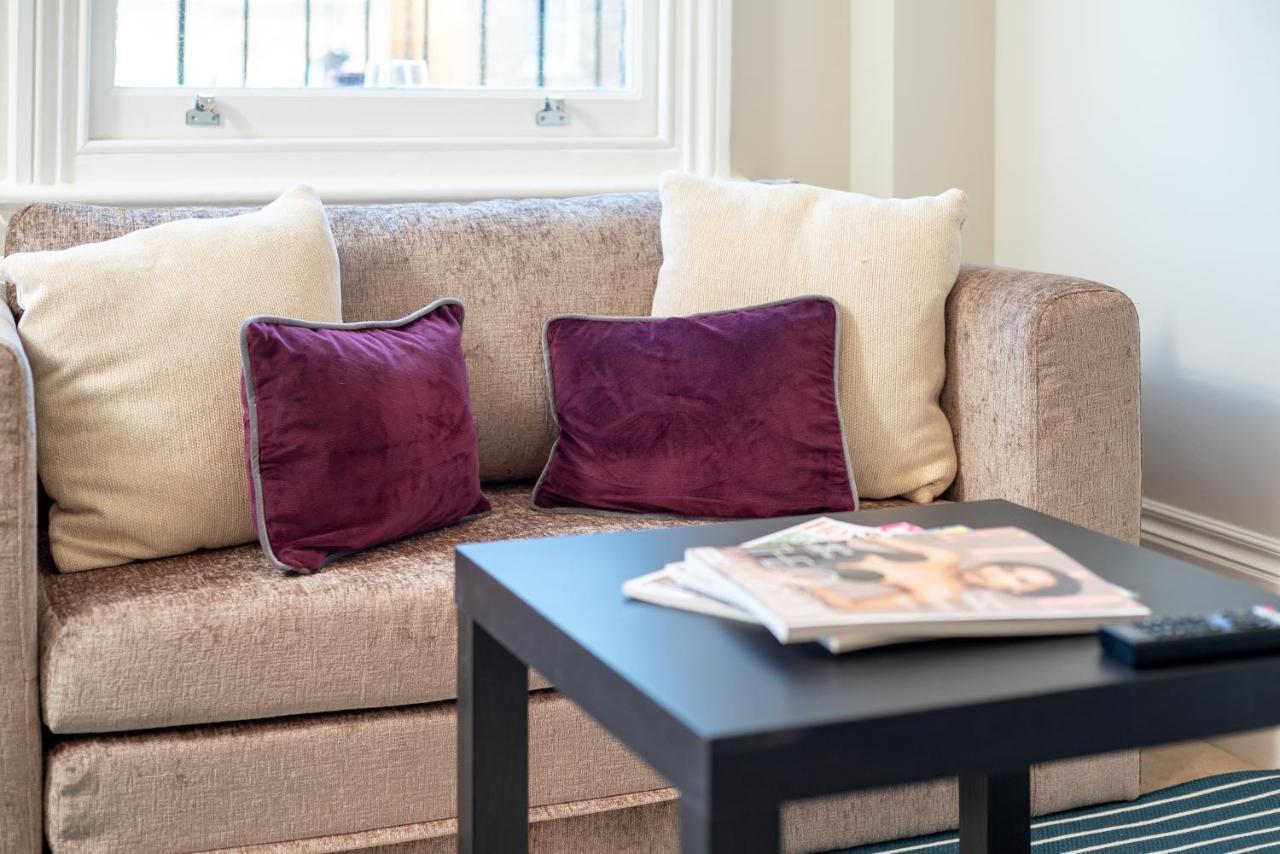 Capital Sloane Street Studio With Balcony 런던 외부 사진